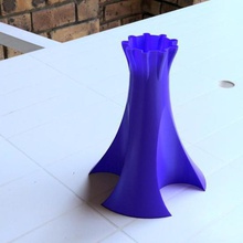 tripé vaso de flor a casa decoração modo vasos da o flores 3d print model - Mito3D