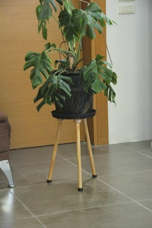 tripod plant holder planter 3d printing 3d print model - Mito3D
