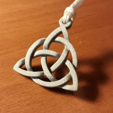 triquetra jewelry jewels keychain henchman key ring 3d print model - Mito3D