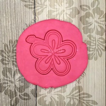 tropical flower - cookie cutter hawaiian fondant cutting plate home kitchen biscuit 3dprint cookiecutter cooky dining 3d printing cakes printable kitchenware biscuits luncheon ginger gingerbread dwelling palm house household hawaii 3d print model - Mito3D