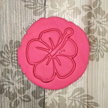 tropical flower - cookie cutter hawaiian fondant cutting plate home hawaii household house palm dwelling gingerbread ginger luncheon biscuits kitchenware printable cakes 3d printing dining cooky cookiecutter 3dprint biscuit kitchen 3d print model - Mito3D