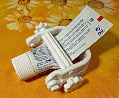 Tube Auswerfer tubenausquetscher Einfügen Zahnpasta zahnpasta Haushalt 3d print model - Mito3D