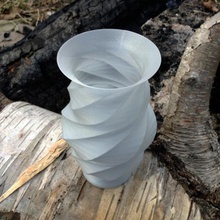 girando vaso casa 3d print model - Mito3D
