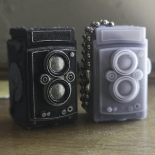 twin- lens camera charm photography rolleiflex keychain rollieflex rollei tlrcamera 3d print model - Mito3D