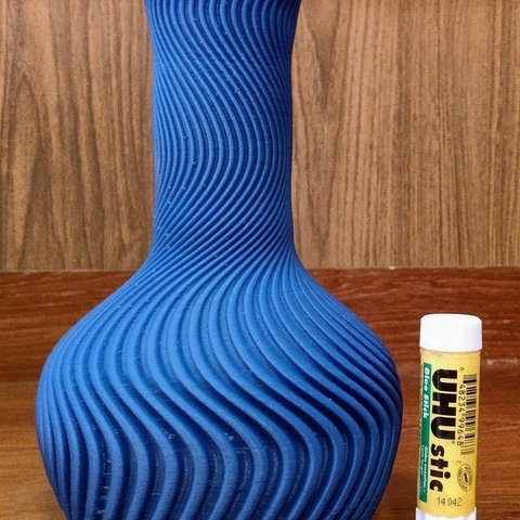 twistedflutes8 home Dekor vase container 3D print model - Mito3D