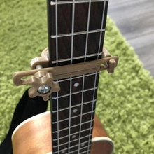 ukulele capo gadget müzik enstrüman 3d print model - Mito3D