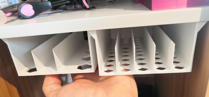 under shelf escova armazenamento escovas make up 3d print model - Mito3D