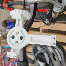 universal teléfono montar bicicleta artilugio smartphone soporte móvil 3d print model - Mito3D