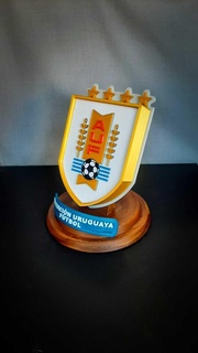 Uruguaylı Futbol bağlantı kalkan auf kalkanlar Uruguay ceket silâh güney Amerika Amerikan Fincan Conmebol tabak dünya ödül ganimet spor logo dekorasyon 3d print model - Mito3D