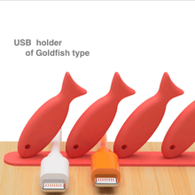 usb holder goldfish type gadget 3d print model - Mito3D