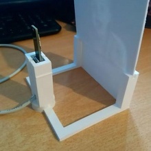 usb lithophanie holder gadget 3d print model - Mito3D