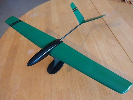 v2 arrow scale model stand rc plane glider e-glider twist wing pitcheron sailplane thermal 3d print model - Mito3D