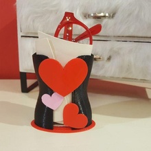 valentine's day cozy etui stvalentine corset heart 3d print model - Mito3D