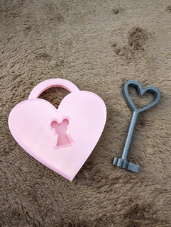 San Valentino cuore chiave serratura 3d print model - Mito3D