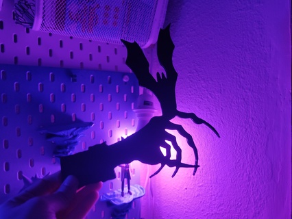 vampiro mano murciélago ventana decoración 3d print model - Mito3D