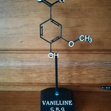 vanillina molecola trofeo vaniglia 3d print model - Mito3D