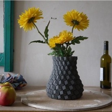 vase 06 mimari dekor çiçek tencere kavanoz vazo bitki basit Groot grooty Şirin eklemli mafsallı 3d güzel kolay zekâ inovador oyuncak ekici yazdırılabilir tasarım hediye benzersiz 3dprint 3d print model - Mito3D