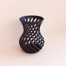 vase Kunst webshocker twist Form abstract 3d print model - Mito3D