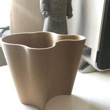 vase la maison art 3d print model - Mito3D
