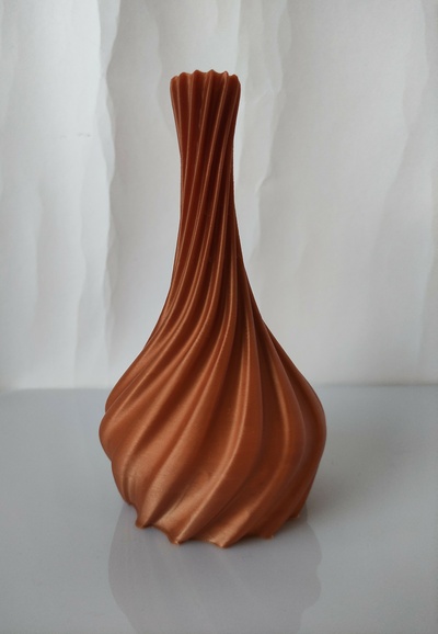 vase decoration dry flowers spiral home design decor 3d print model - Mito3D