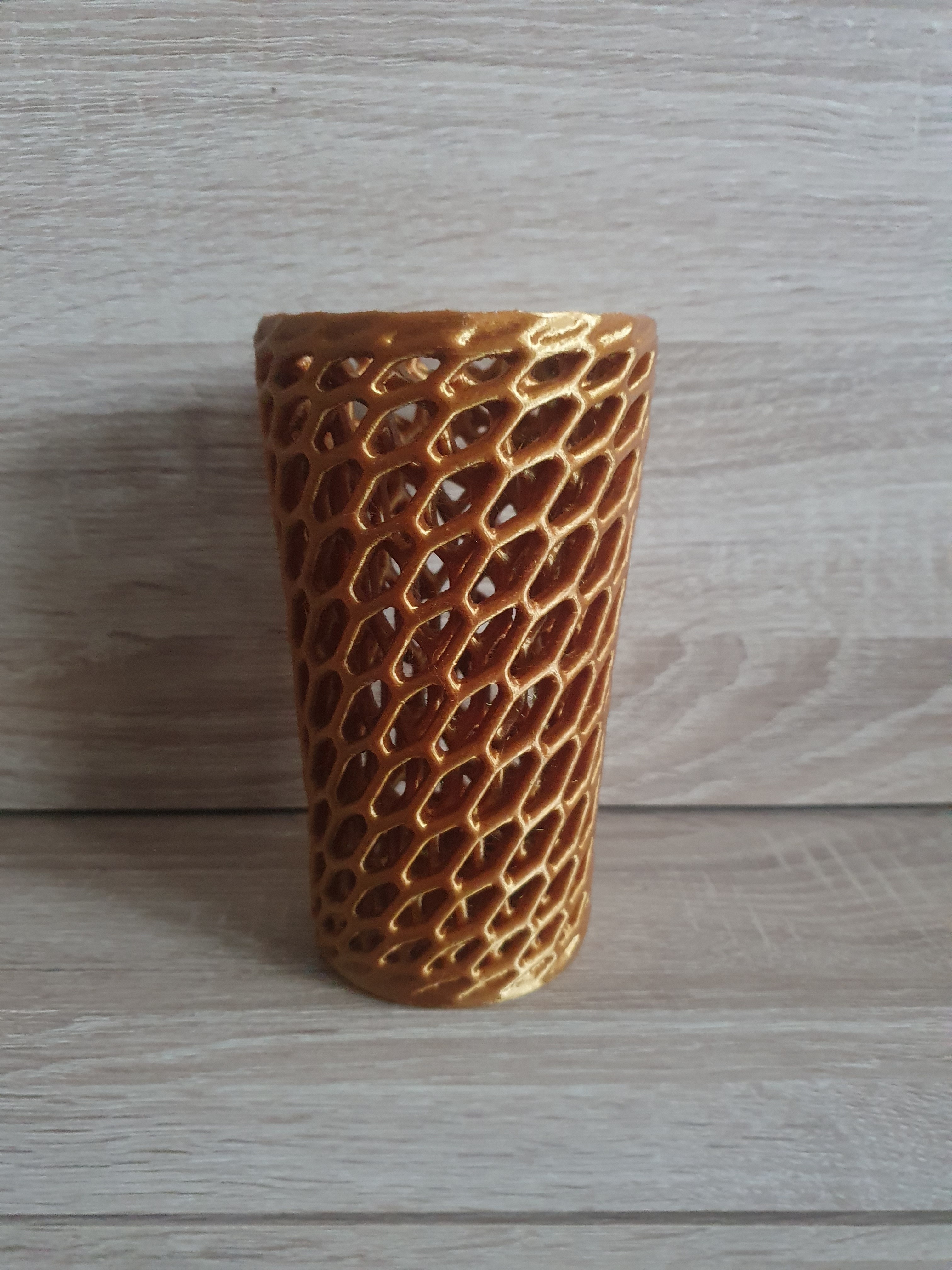 Vase voronoi Muster Zuhause Haus 3D print model - Mito3D