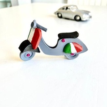 vespa Piaggio motocicleta motos juguete vespino Italia juego niños juguetes 3d print model - Mito3D