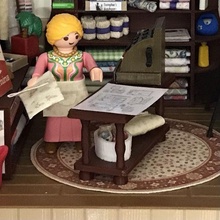 vittoriano miniatura contatore mobilia scala figure playmobil gioco giocattoli arte giocattolo clic scaffale Natale belen miniature medievale casa delle bambole 3d print model - Mito3D