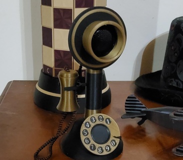 Vintage telefono altoparlante Vintage vecchio musica Bluetooth 3d print model - Mito3D
