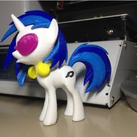 vinyl scratch dj pony mlp juego mi pequeño 3D print model - Mito3D