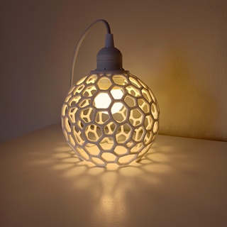 voronoi esfera bulbo lámpara sombra transformador florero hogar casa decoración escultura textura agujeros 3d print model - Mito3D