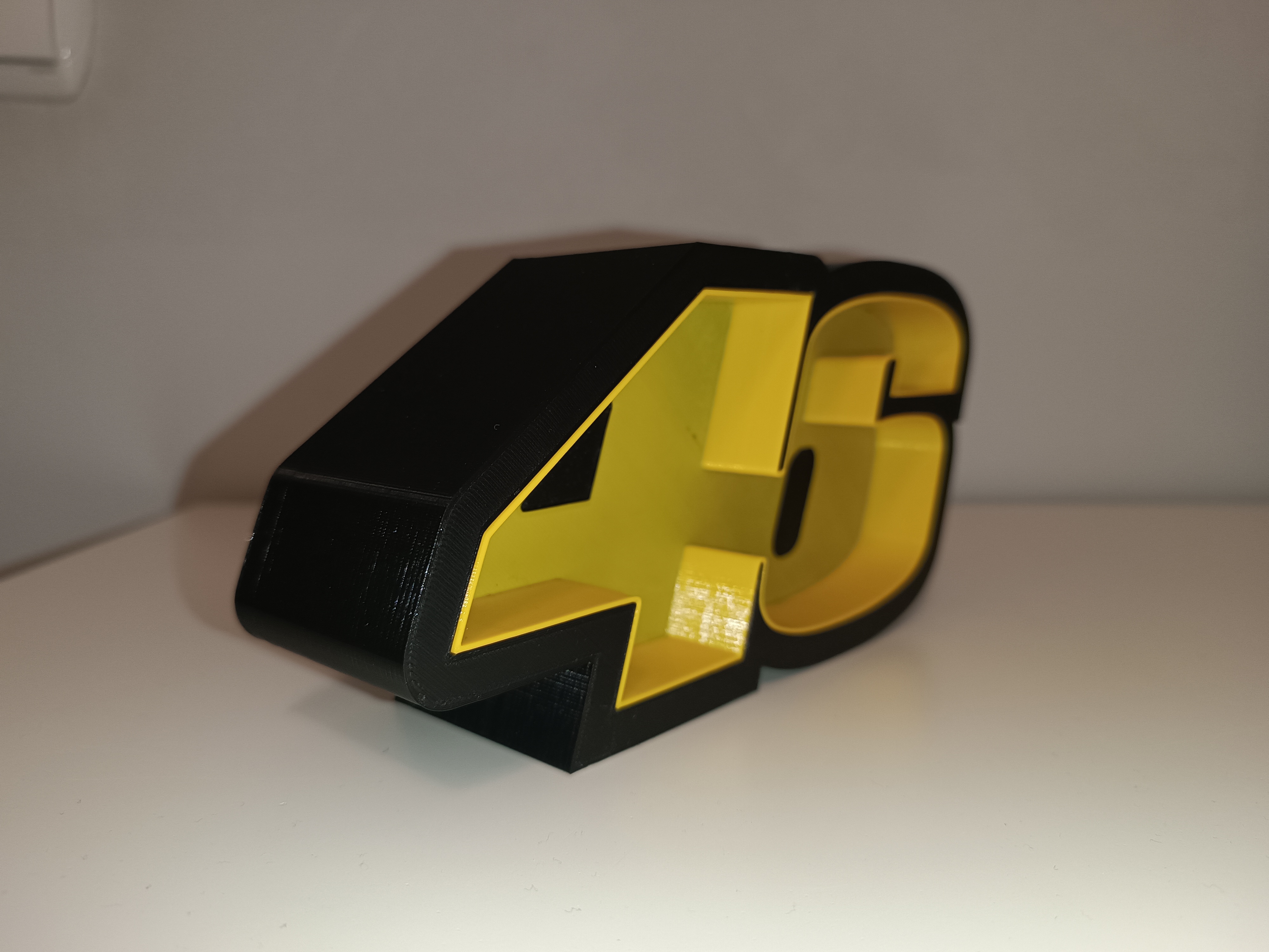 vr46 illuminato cartello Valentino rossi medico yamaha mostro energia manifesto guidato 3D print model - Mito3D