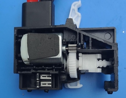 vw tailgate lock gear improved vw golf audi touareg gear repair vehicle car  3d print model - Mito3D