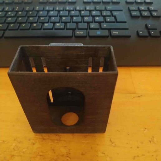 wall support bureau anker powerport chargeur 3D print model - Mito3D