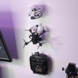 mur monter fpv drone titulaire soutien crochet quadcopter 3d print model - Mito3D
