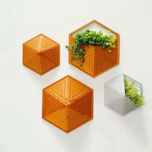 wall planter complement pot decoration flower vase 3d print model - Mito3D