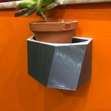 wall pot art plant flowerpot origami line 3d print model - Mito3D