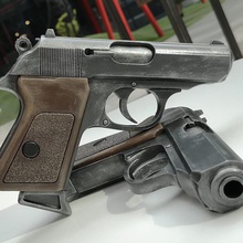 walter gadget gun vorhanden Geschenk stl 3d print model - Mito3D