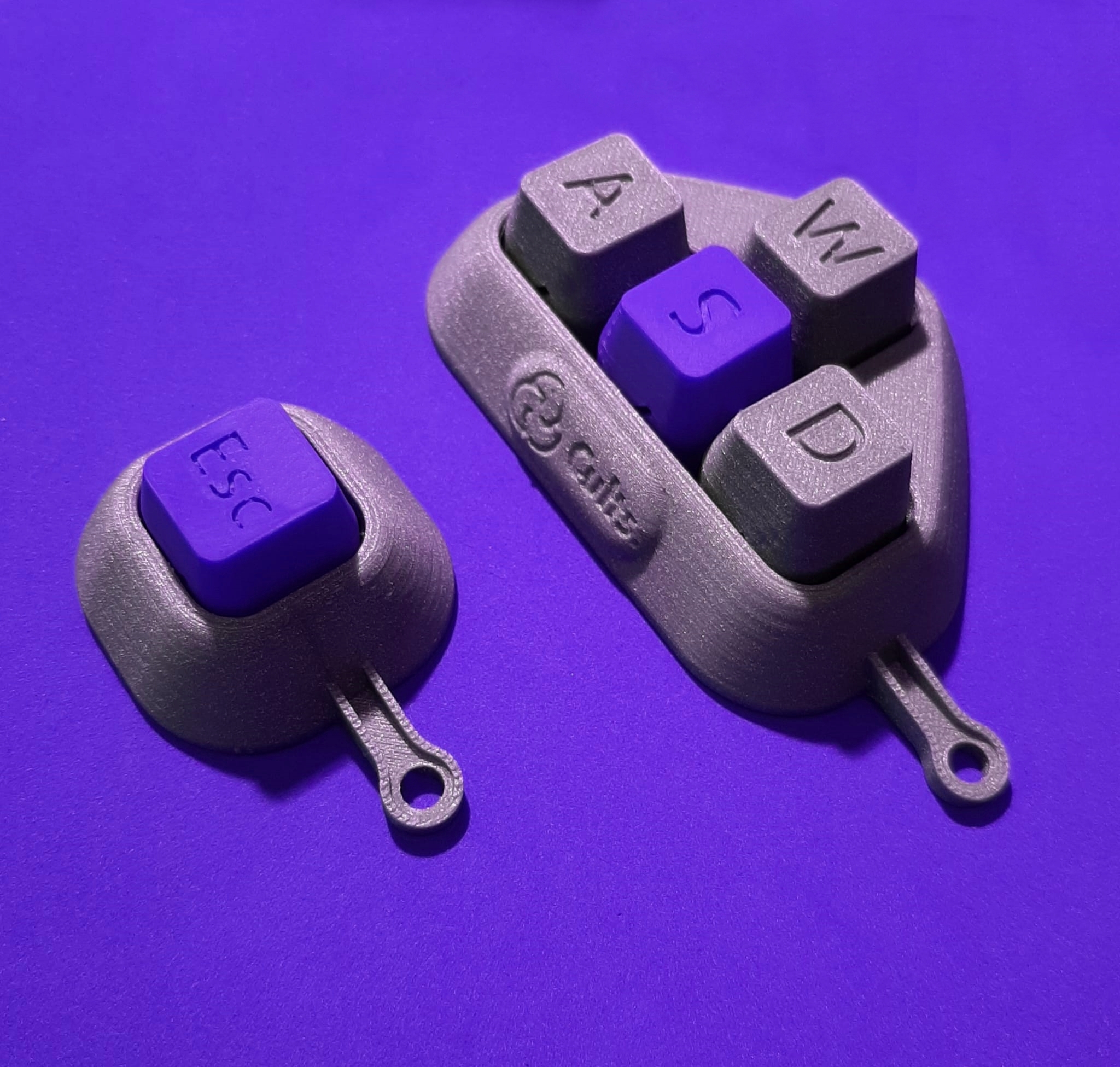 wasd digitable keychain - fidget set alphabet + specials game gaming keyring tools fun toys nerd keyboard button 3D print model - Mito3D