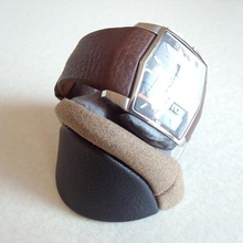 watch stand tilt home 3d print model - Mito3D