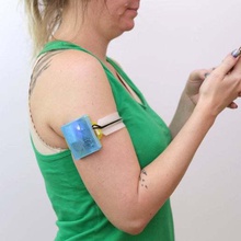 wearable temperature monitor tool electronics sensor ninjaflex iot health armband arduino adafruit 3d print model - Mito3D