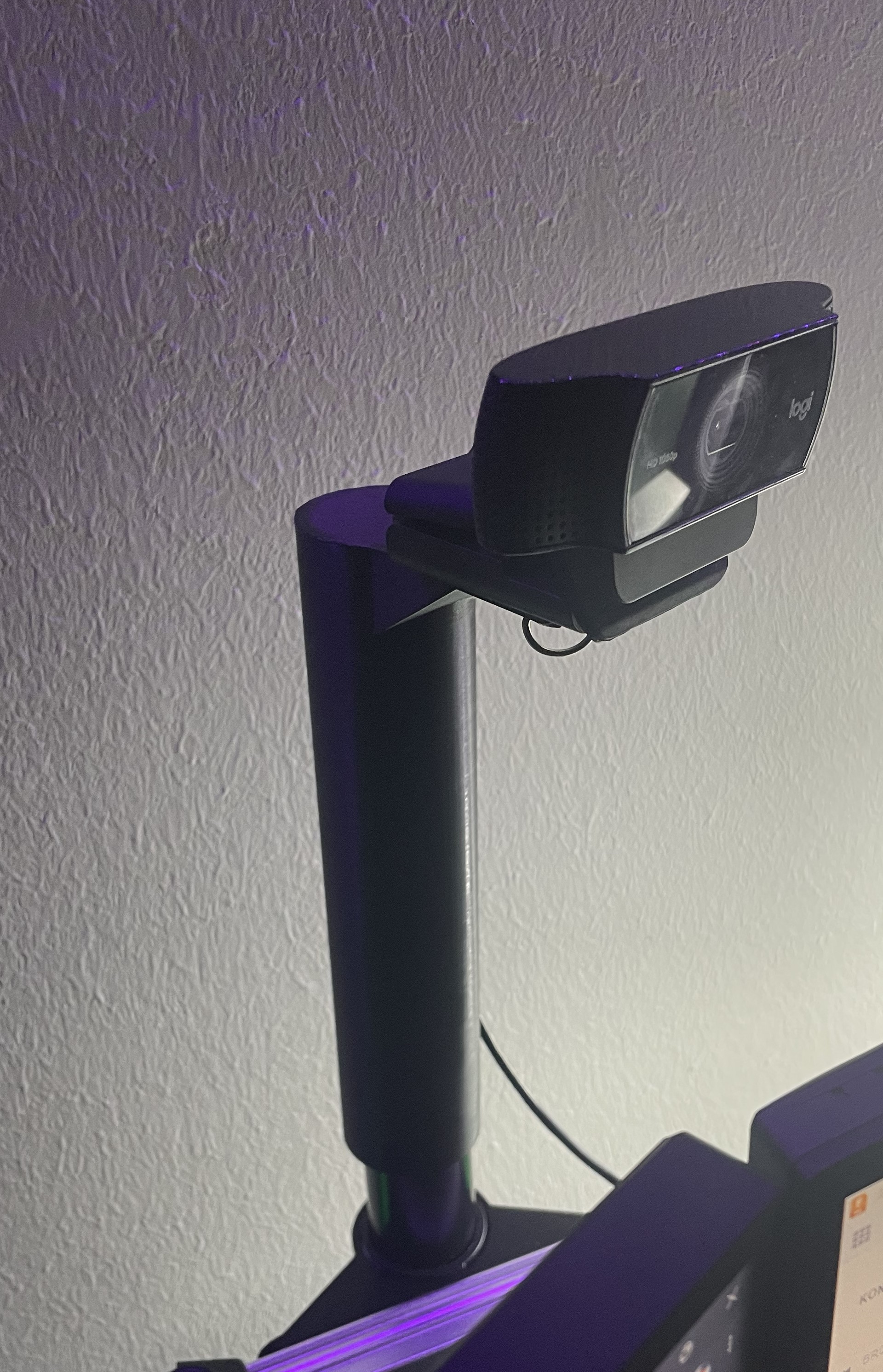 webcam holder monitor bar Gadget webcamholder deskmount vesa 3D print model - Mito3D