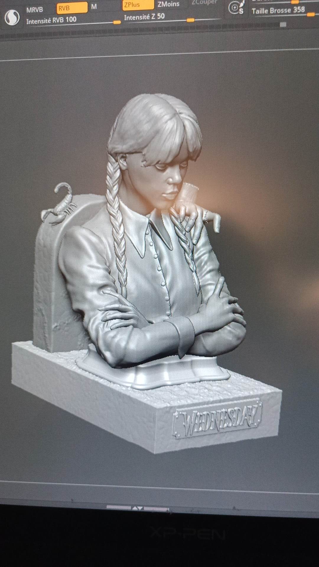 miércoles busto Addams figurilla alto calidad 3D print model - Mito3D