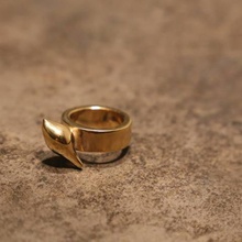 pássaro branco jóias anel cerâmica argila de cobre ouro 3d print model - Mito3D