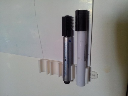 lavagna pennarello parete montare titolare supporto montato bianca tavola ufficio 3d print model - Mito3D