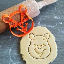 winnie pooh cookie cutter the baking dough shape kitchen bake cookies speculoos 3d print model - Mito3D