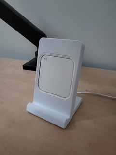 kablosuz telefon şarj cihazı ayakta durmak samsung ep p2400 3d print model - Mito3D