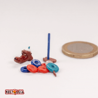Loup pyramide jouet miniature Plastique gamins soviétique urss poupée 3d print model - Mito3D