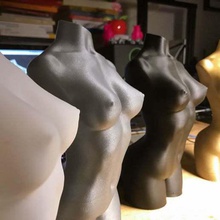 cuerpo de la mujer optimizado modo florero art mama las colillas femenino figura humanos desnudo el arte chicas desnudas escultura sexy espiral tetas jarrón esculturas 3d print model - Mito3D