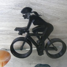 mujer ciclista bicicleta ciclismo deporte pista 3d print model - Mito3D