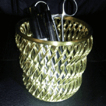 wonky-Weber-cup Kunst Halter Mathe-Kunst Schreibtisch vase Stift gewebt werden weavy cup 3d print model - Mito3D